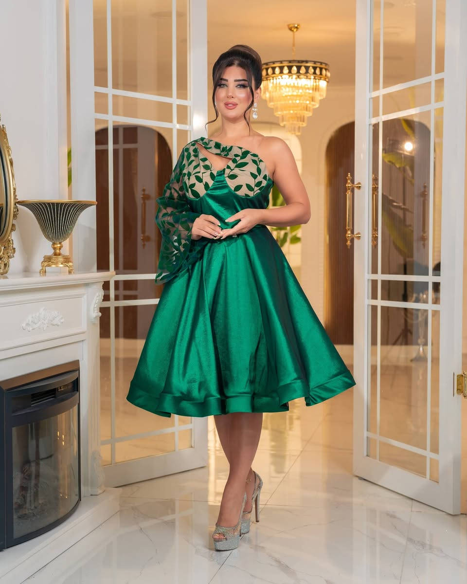 فساتين حفلات فساتين مناسبات 💃
فساتين حفلات سعر مناسب 💃
فستان الترند للعيد 
فستان العيد 

توصيل لجميع المحافظات 5 الاف 
يمكن تجربة الفستان بوجود المندوب
يمكن ترجيع الفستان اذا لم يطابق الصورة
للحجز ارسل رسالة 
يتم التوصيل خلال ٢٤ ساعة 💐


**إذا كنت صاحب هذا الإعلان وتريد حذفه لأي سبب، رجاءا أرسل رسالة إلى الدعم الفني**
