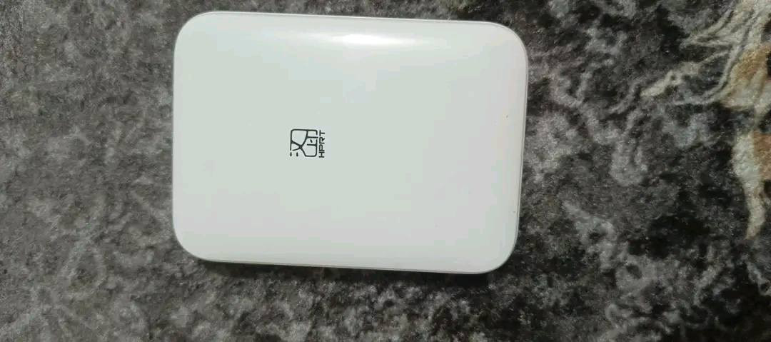 طابعه صور ملونه بدون ورقها خلص وريد ابيعها شغاله شرط الفحص استخدمتها فقط طبع 5 صور يعني جديده وكامل ملحقاتها


**إذا كنت صاحب هذا الإعلان وتريد حذفه لأي سبب، رجاءا أرسل رسالة إلى الدعم الفني**