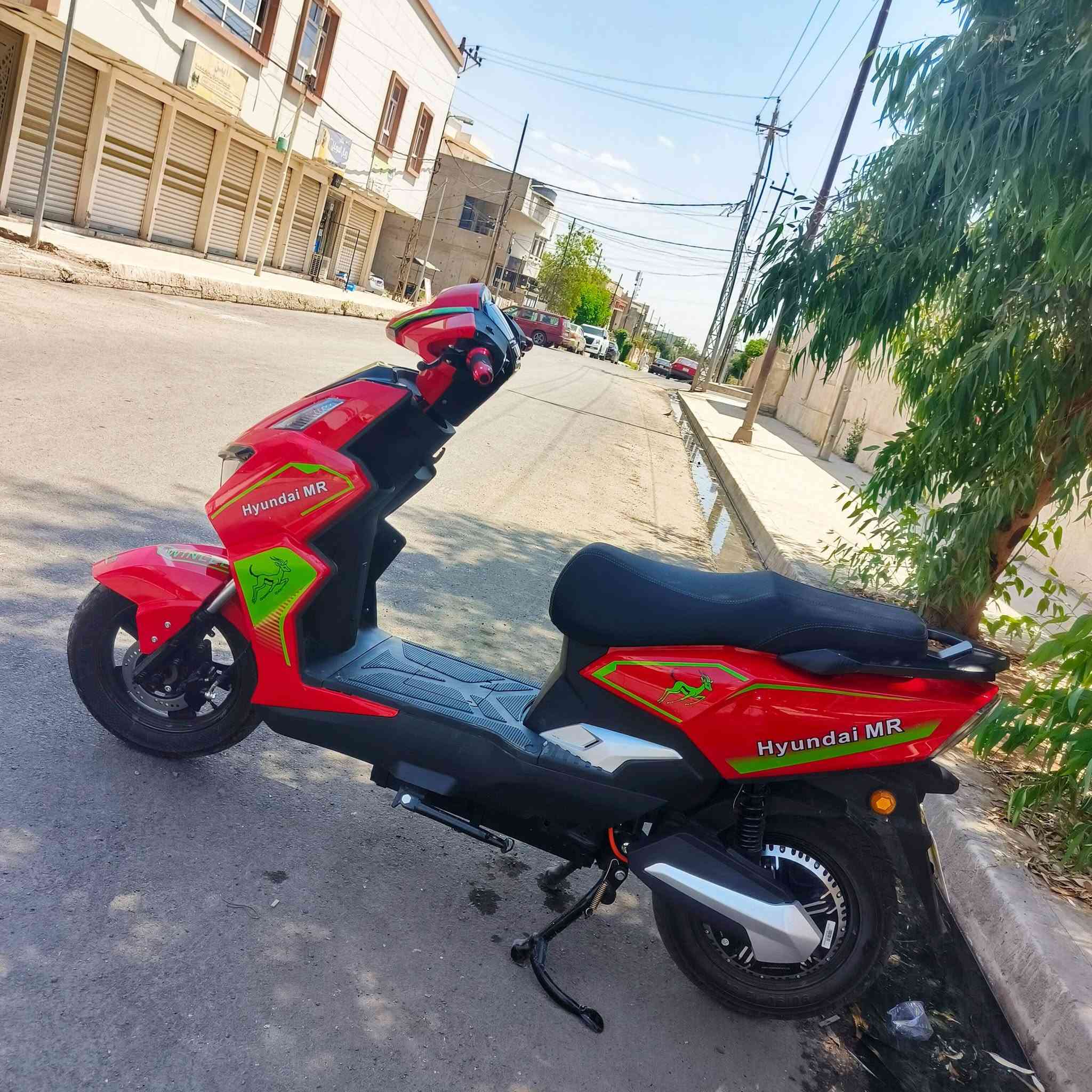 سلام عليكم
ماطور هونداي سكنس 🏍
جديد بعدو ما ماشي بعدو اخو الزيرو
كشي بينو شغال بعدو بل لا يلون   تجي اتجيكو وتاخذ بينو اتراي وين ما تحب صارلي اسبوع من اختو وصراحتن ما عدطلع بينو 

5بطاريات شرط فول 🔋
سرعة 65 حقيقية 🎭
بصمة وتشغيل عن بعد 
نظام بك R
ويمشي مسافه 75 كيلو شرط 
والماطور ماشي فقط 454 ⌛

سعرو من الاخير 
 مليون واربعين الف💸 بينو مجال حك الجي فقط مو عاجبك السعر اعبر المنشور ولا تخابر
***********
وشكرا
