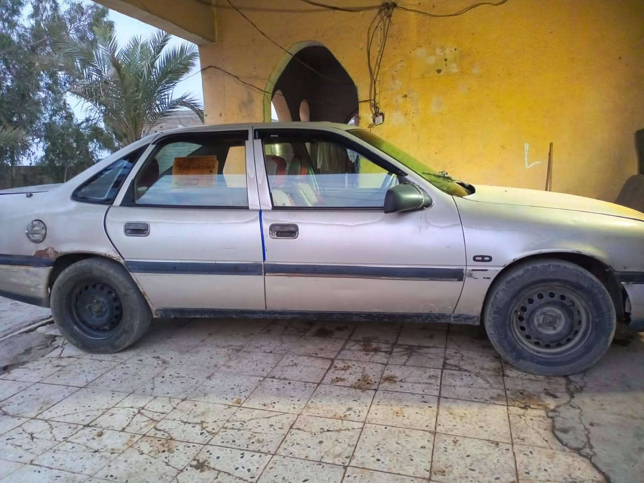 سلام عليكم  اوبل فكتره موديل 1991رقم ديالى مكينه 2000كير عادي خير من الله لبيع اومروس حسب لقناعه السعر 26 وبيه مجال ***********
