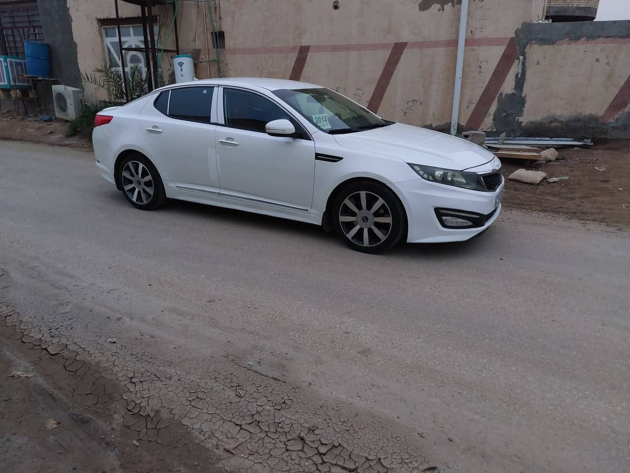 اوبتما 2014 خليجي
فول  عدا البانوراما 
اربيل دولي  تحويل او وكاله
السياره كفاله عامه عدا قطعه رش
مكينه وكير وحداديه وتخم تاير شرط
مكينه 2400
للبيع والمراوس حسب القناعه 
مكان السياره بابل
***********
***********
