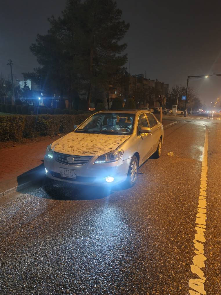 BYD 2013 G3 سەنەوی بلاستیکە تەبریت سارد و گەرم سڵایت چوار جام کارەبا شاشە ئایپات گێڕ عادی پشت و پێشی کەپسە و دەعمی نیە لایت و ئیشارەت و کارەبای مەزبوتە  مەکینە ی تۆزێ سەوتی مغەدەی تیایە و تەواو سعری خوار هەموو بازاڕ۲٨ معامەلە  لە سلێمانیمم
*********** السليمانية, العراق
