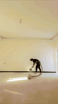 جزء من عملي اشتغل جميع الديكورات الداخليه والخارجيه ترميم منازل شقق صب...