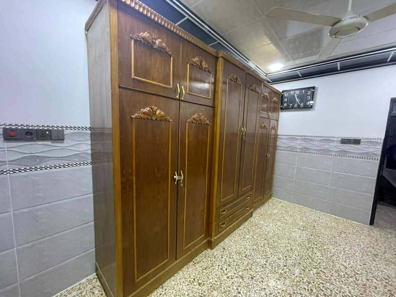 قنصور ٦ باب ملحق شرط اخو الجديد خدش مابينو مع زوايا طخم
السعر ٤٠٠ وبينو مجال قليل
الموصل سومر
الشراي يجي خاص


**إذا كنت صاحب هذا الإعلان وتريد حذفه لأي سبب، رجاءا أرسل رسالة إلى الدعم الفني**