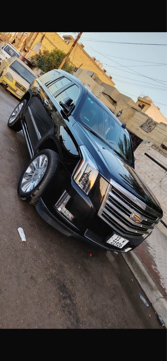 كاديلاك سكاليد  فئة بلاتينيوم موديل 2020
فول مواصفات للاخير كشنات جلد كامره 360 فتحة ب السقف بدون حادث ( قطع سرقه)
مكينه ٨ سلندر السياره فول ماشيه ٨٤ الف سعره ٣٨٠ ورقه وبيه مجال مكان بغداد الدورة رقمي *********** Colombo, Sri Lanka

