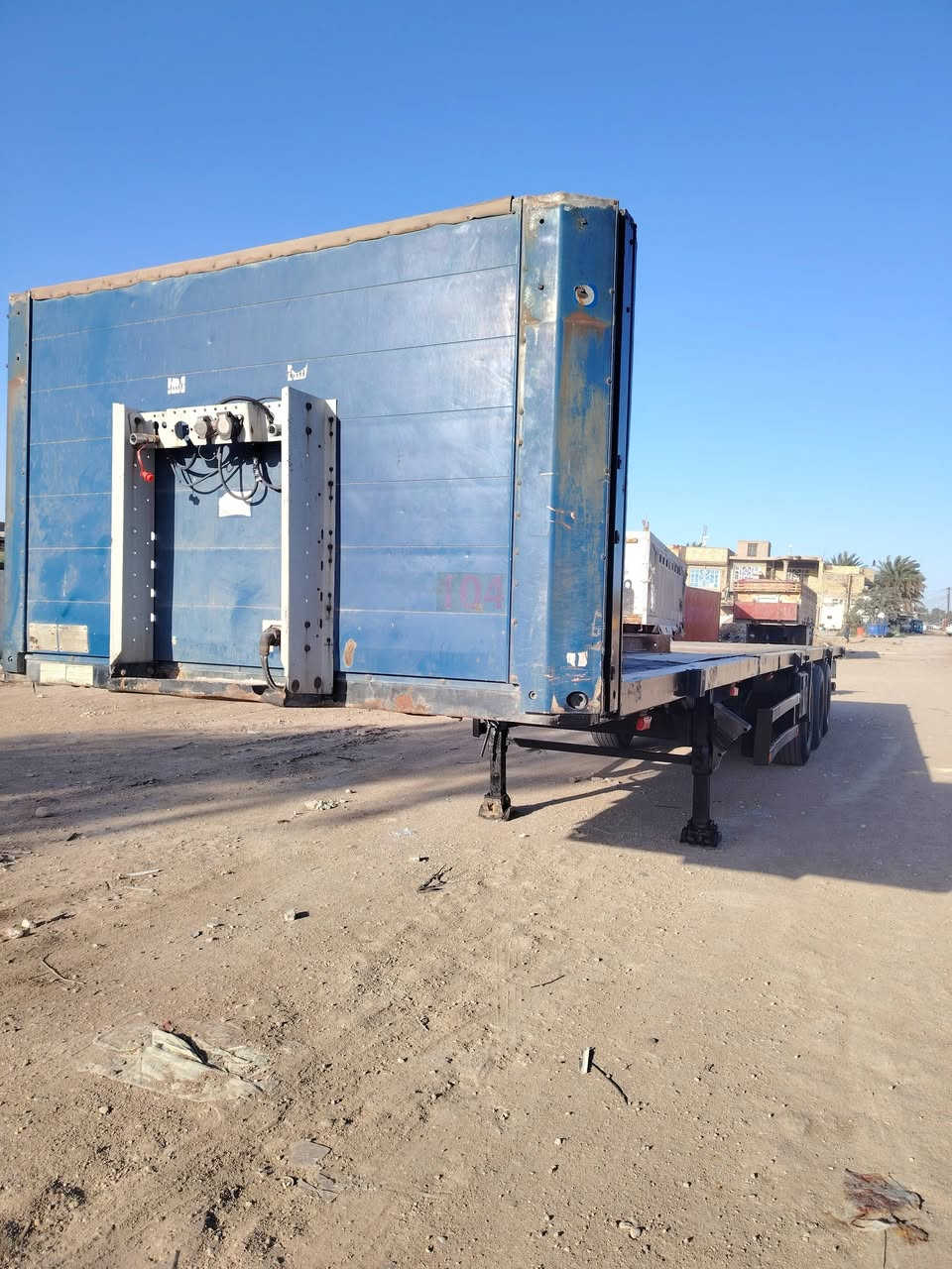 عربانه شمتز دسك بريك شاصي مكفول الاتصال بالرقم ***********
