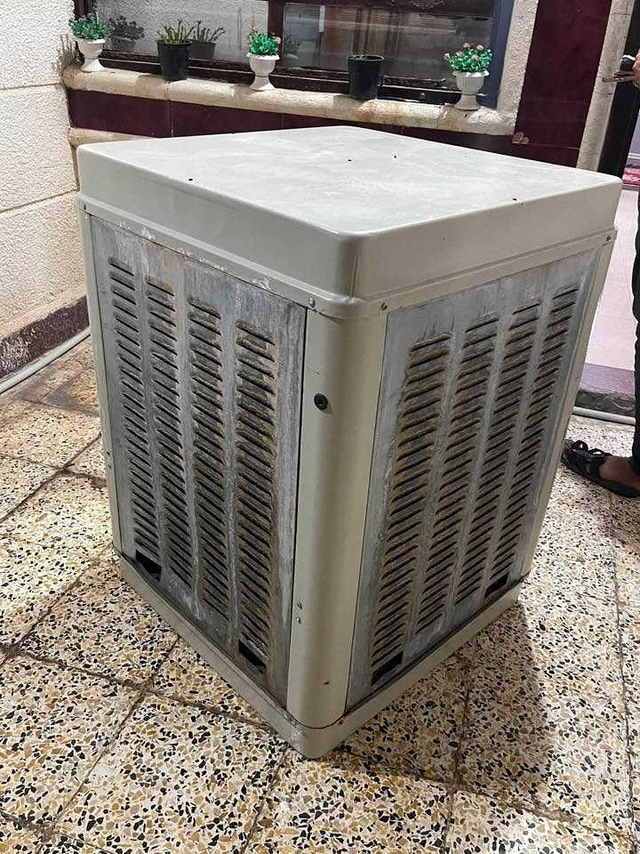 مبردة مستعمله شهرين ونص فقط حيل نظيفة
متوازيه ابيعها والله اريد اشيل من هذا بيتي لا تكسرون بسعرها فدوة مستعجله ابيع غراضي واطلع 
هذا رقمي اتصال او واتساب : ‭***********‬
عنواني بغداد
