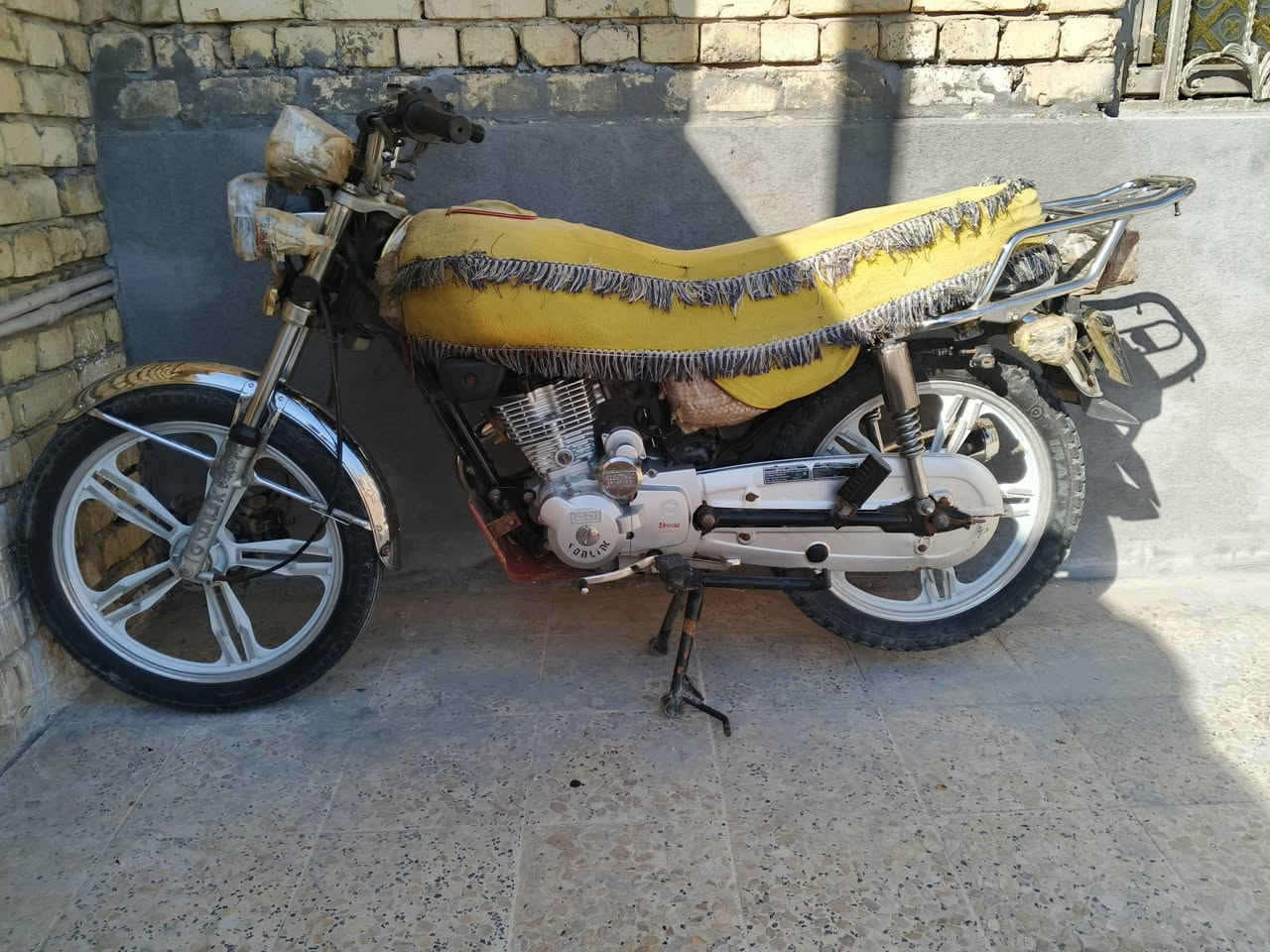 دراجة للبيع هسة طالعة من وكيل ***********
