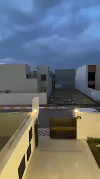 حرفيًا، السعر هسه يعتبر أنسب وقت للشراء. ومع تقدم البناء؟ السعر راح ير...