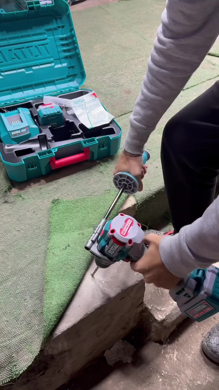 جرّبت شنيورات كتير ووقفت معاك ومعرفتش تكمل شغلك⁉️⁉️
شنيور توتال الدقاق غير😎🔥
لاننا موفرينه في توتال بدوي بعزم 166 نيوتن💥💥
يعني مهما الشغل تقل هيسد معاك🥳

Model⤵️
✨TIDLI201668✨

الملحقات🛠️🛠️
2 بطاريه 20 فولت 5 امبير✅
شاحن للبطاريه ✅

والسعر مايتفوتش☝🏻💥

للتواصل 01017663999📱
للتواصل واتساب https://wa.me/201017663999
📍العنوان: المنصوره الحسينيه أمام سور المحطه بجوار الكنيسه
متاح شحن لجميع المحافظات 🚛🚛

#توتال-بدوي
#TOTAL


**إذا كنت صاحب هذا الإعلان وتريد حذفه لأي سبب، رجاءا أرسل رسالة إلى الدعم الفني**