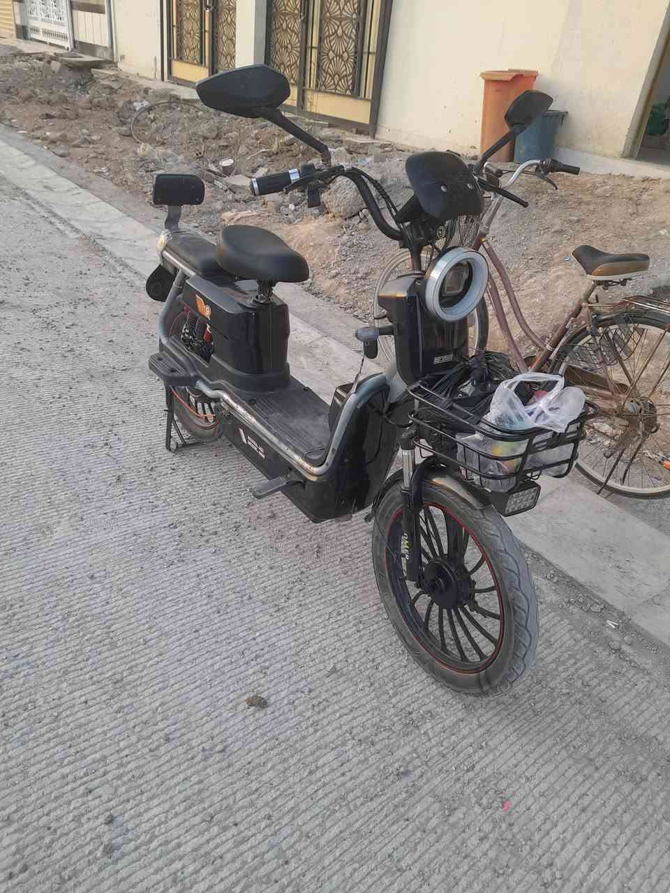 بايسكل شحن للبيع المكان بعقوبة باب الدرب السعر 250 وبي مجال للشراي رجائا لحد يكسر بي مال مسلم للاستفسار عرقم هذة  ***********
