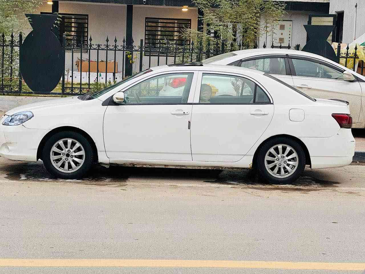 السلام عليكم 
بي واي دي 2016
G3
مكينه لا تنقيص ولا تبخير شرط جيس تبربد بلادي جاهزه 
كير يفصل ما اعرف شني البي ابيع كايم
تبربد خير من الله 
تخم تاير 
السعر47 
شرص التحويل
مكاني بصره 
الرقم /*********** البصرة, العراق
