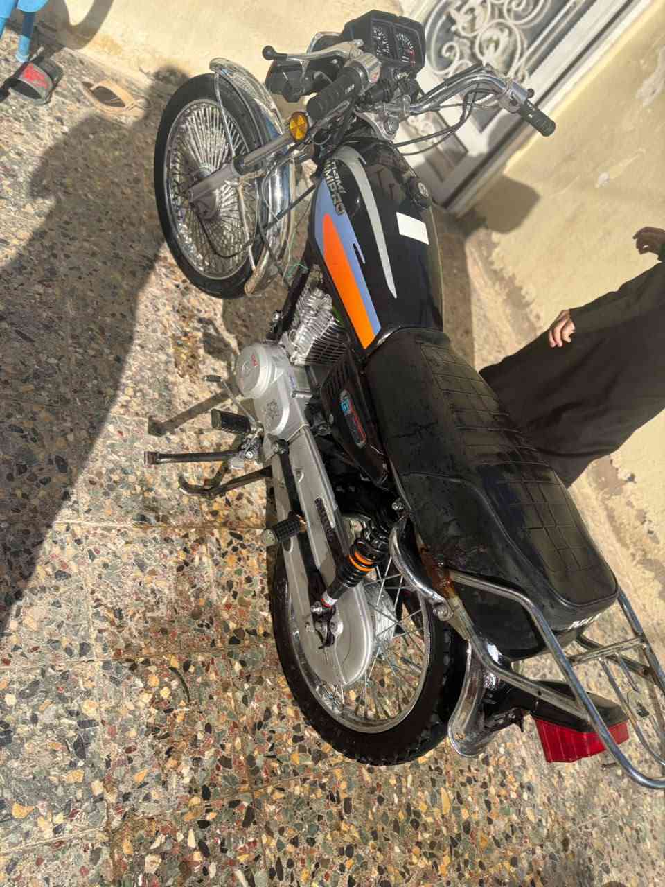 اربعه كير تايكر للبيع موديل 23 محرك مفتوح ااوراق اصولي وكيله العارضي سعره 650 وبيه مجال رقم الهاتف ***********
