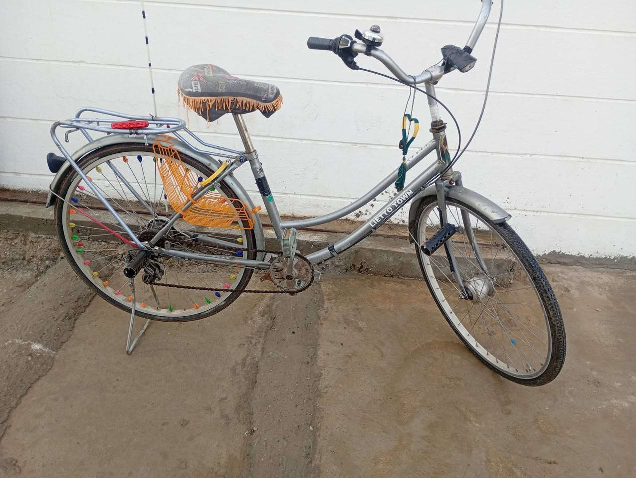 سلام عليكم للبيع بيسكل بعد جديد حجم 26 كير سعرها ب 85 بيها مجال إلي يريد يراسلني على الخاص


**إذا كنت صاحب هذا الإعلان وتريد حذفه لأي سبب، رجاءا أرسل رسالة إلى الدعم الفني**