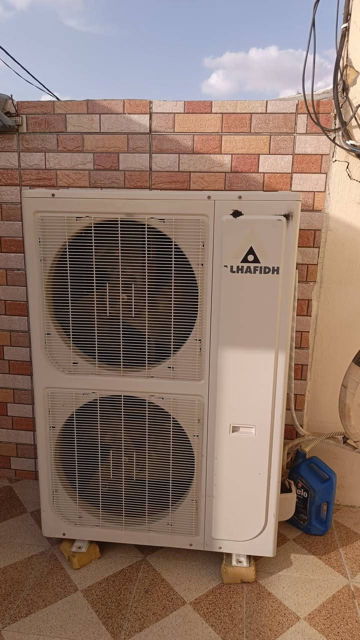 للبيع سبلت عمودي 5طن الحافظ دبل مروحه غاز 22جديد مستعمل قليل تبريد تفئه لا داخل صيانه السبلت ثري فيز المكان واسط قضاء الحي الاستفسار عله الرقم ***********/***********
