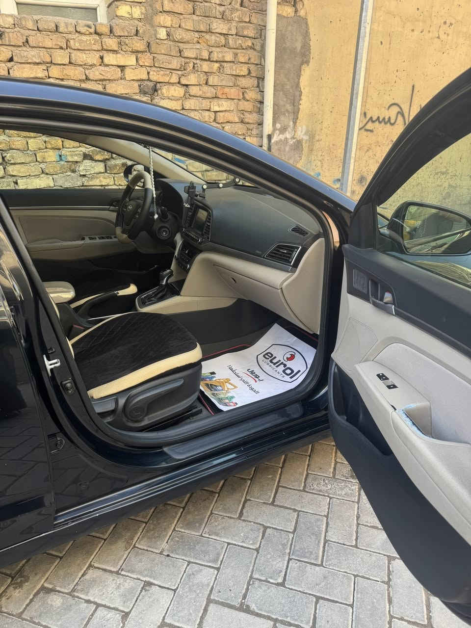 السلام عليكم للبيع الانترا 2017 أمريكي حادث مرفق بالصور رقم بغدادالسعر (118)***********
