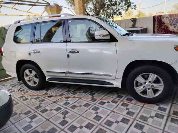 لاندكروزر للبيع موديل 2010 السياره جاهزه من الدعاميه للدعاميه مكينه بالباكيه جير اكسين حداديه تخم تاير استوني شاده السياره جاهزه من الدعميه للدعاميه سياره مال جناي حلوه حيل حلوه وما بيها نقص باسمي سنويه للثلاثين السعر 238 بيع مستعجل ***********
