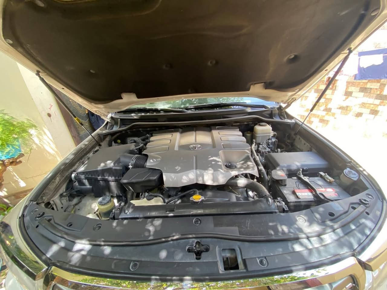 📍 الموقع: كركوك

لاندكروزر 2013 فئة VXR
مكينة V8 ثمانية سلندر 4600 سي سي (اعتيادي)
مواصفات فل كامل (مواصفات لكزز) ما عدا الدبل الكهربائي

السيارة بحالة جيدة جداً 👍
بيها ضرر خفيف مكان صغير (تعديل بارد) +تعديل كارت صغير 
💰 السعر:410 قابل للتفاوض

📞 للتواصل: ***********

⸻سيارة هسة بيها تضليل سنوية
