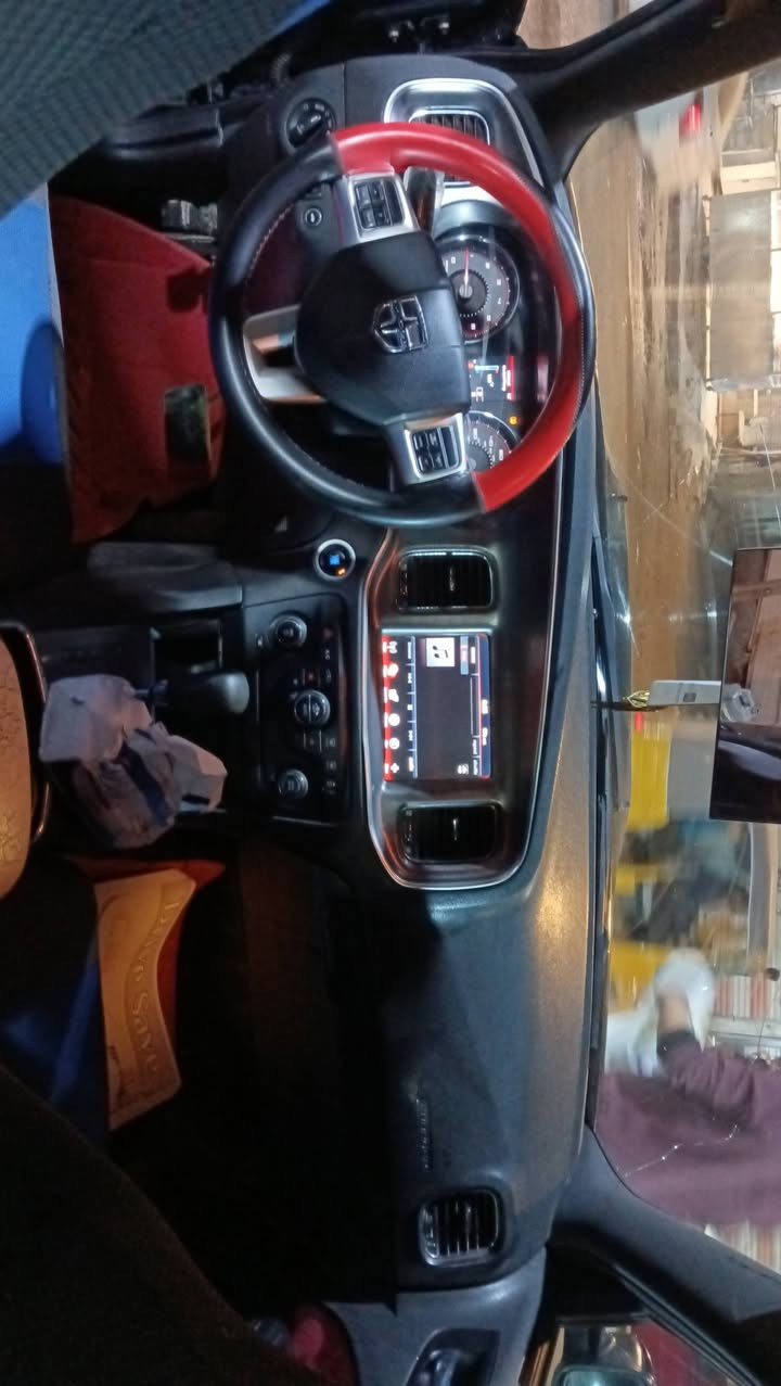 كير عصه
مكينه 3600
تخم تاير جديد اقل من شهر شاده 
حداديه جديده 
تفه وتبريد 
محدثه شاشه جبيره 
دعاميه خلفيه اس ارتي 
كشن كهرباي 
عنوان بغداد بلديات 
سعر 128
***********
تحويل ثاني يوم بسمي سياره
