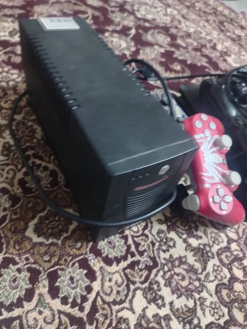 السلام عليكم بلي 4 للبيع مهكر بي أكثر من 10 العاب مشتغل اقل من سنه ويا يو بي اس شغال وكامل السعر 300 وبي مجال العنوان بغداد الدوره المهديه الثانيه واتساب ***********
