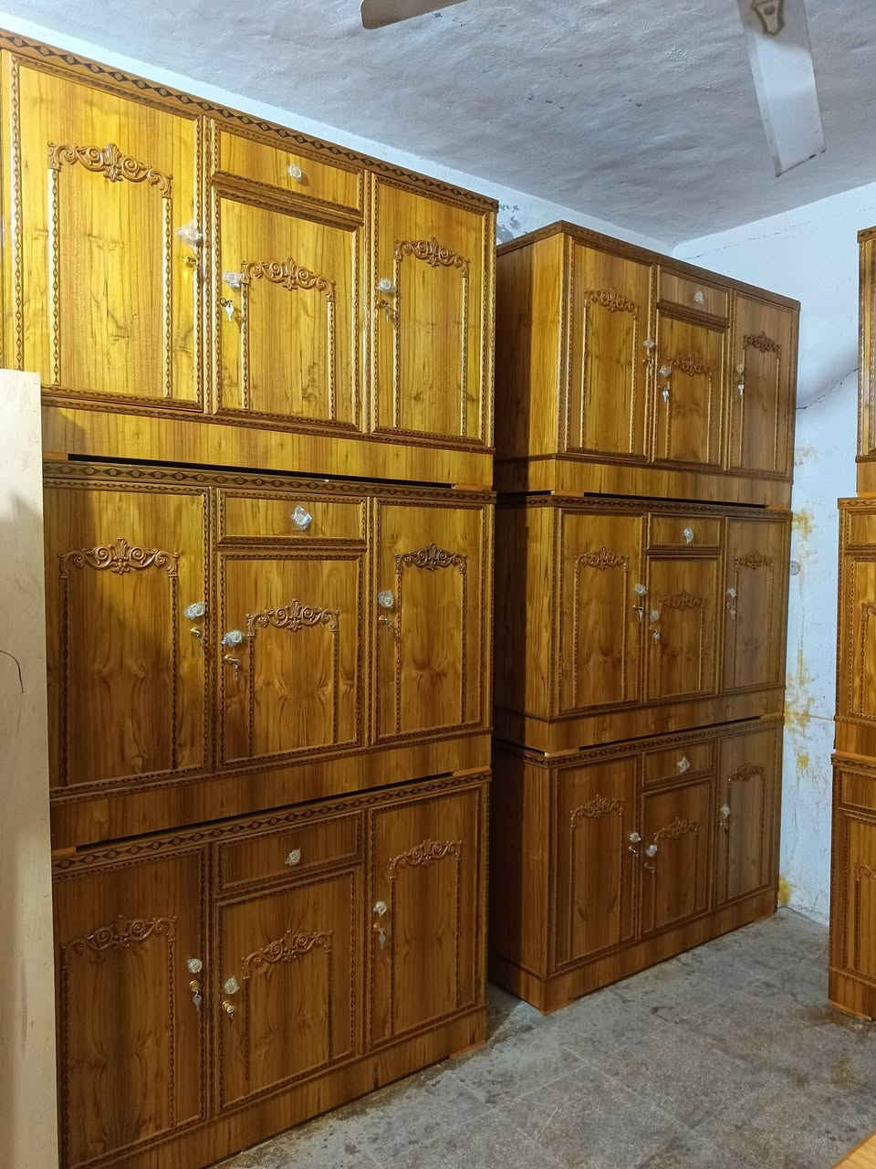 يا الله
كل ما هو جديد تجدونه في معرض ونجارة الربح البسيط 
يتوفر لدينا بوفيات جميع لموديلات ولقياسات 
موجود خفيف . وسط. ثكيل .تزكام درجه اولى ضمان 5سنوات 
لقياسات 
1متر 
120متر وعشرين 
150متر ونص
170متر وسبعين 
2متر
2.5مترين ونص 
3متر 
جميع لموديلات ولقياسات 
ولسعار كلش حلوه ومناسبهه 
ويوجد توصيل مجانا 
لعنوان واسط كوت حي جهاد شارع النجاجير 
معرض ونجارة الربح البسيط 
للاستفسار الاتصال على الرقم ***********
