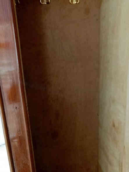 غرفه اخشاب تسكام حل وشد مفصخه حالين كل ملحاقته موجوده ***********
