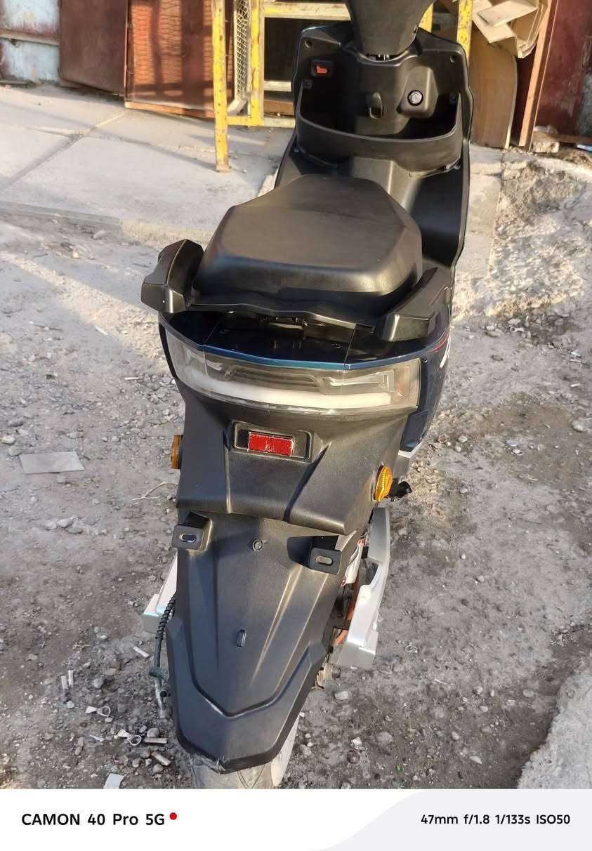 سلام عليكم
دراجه ماكس مضلع شحن فووول نظافه الله شاهد شخط مابيه

نظام حماية سرقه وبصمه تشغيل بصمه كذلك نضيفه كلش استعمال اسبوعين فقط مكفوله كامله مكمله كهربايات كله شغاله
مكاني بغداد الشعلة
 5 بطاريات السعر خاص واتساب ***********
