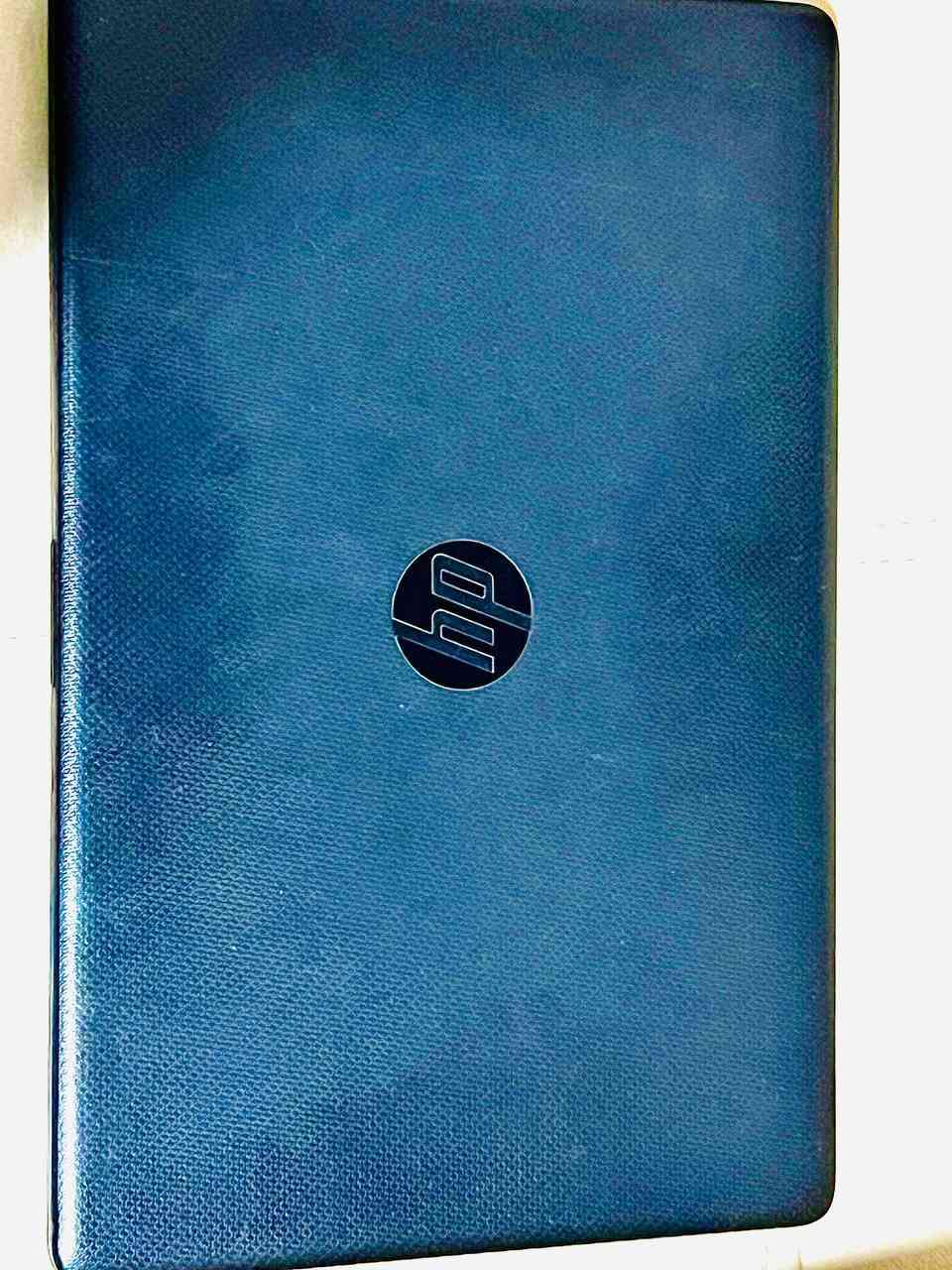 📢 للبيع لابتوب HP – حالة ممتازة
🔹 المواصفات:
المعالج: Intel Core i7‑8565U (جيل 8)

الذاكرة (RAM): 8GB DDR4 2400MHz

التخزين: Lexar SSD 240GB (سريع)

كرت الشاشة:
• Intel UHD Graphics 620
• NVIDIA GeForce MX130 – 2GB

الشاشة: 15.6″ Full HD (1920×1080)

عدد المنافذ: 
📌USB-3
📌HDML-1
📌 RAM
📌 قرص CD

✔️ بطارية جيدة 

✔️ مناسب للاستخدام اليومي وبرامج الأوفيس
✔️ مناسب للدراسة، تصفح، وأعمال التصميم الخفيفة

اللابتوب كلش نظيف وحلوو سلسل بالاستخدام مابي لا تعليك ولا اي عيب وسعره حلوو 

🛑 اذا مو شراي لا أتعبني 
💰 السعر: 460

📍 التواصل:
📱 ***********

📍 مكاني تكريت
