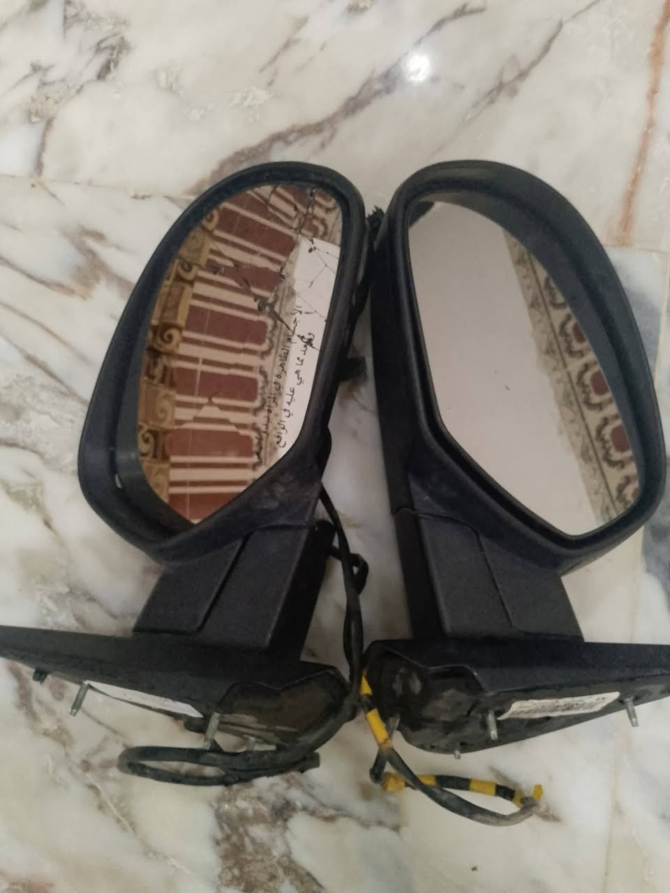 سلام عليكم من رخصت الادمن المحترم  للبيع دلعه شوفر ليت جديده مابيه صبغ. سعر 125 الف + جامه خلفيه مضلل يوكن طويله سعره 75 الف + مري عاديات بدون اشارت ولا شفط سعرهن 70الف  + تريشه مال باب موديل2010لحد 2014 سعره 30 الف + مدفع كير موديل 2007 لحد 2014 سعره 80 الف


**إذا كنت صاحب هذا الإعلان وتريد حذفه لأي سبب، رجاءا أرسل رسالة إلى الدعم الفني**