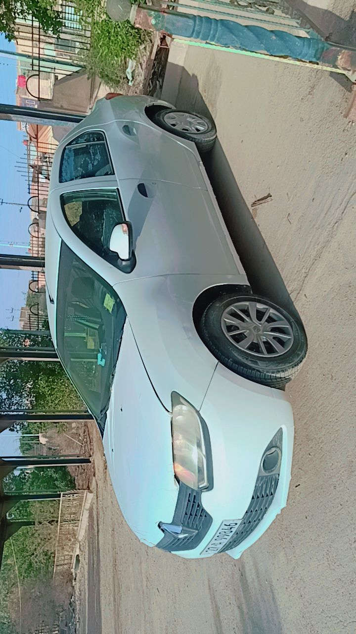 السلام عليكم رينو سمبول موديل 2016 للبيع السعر 67 حره تحويل مباشر حداديه هزه رقم سنويه كلهن جدد تبريد تدفئه سياره ماشه 100 بيه طخات طخه بالبنيد وطخه بالجاملغ محدد بالون الاحمر بدون تصليح المكان ناصريه مركز الاتصال بالرقم ***********
