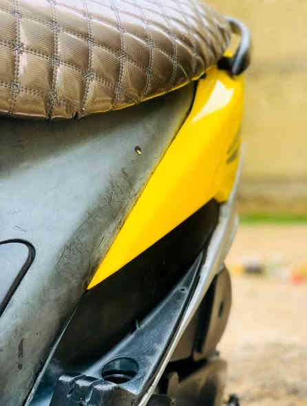 سلام عليكم دراجه نضيف ماكس عدله اي شي مابيه تخبل الدراجه مكفوله من كلش وحلوه وكله شغاله وختم واحد ومو تجاري هاذه الكفر اصلي سعر ب٤٥٠ وبيه مجال المكان بغداد الحريه الجمعيات الاستفسار  *********** رسلوني وتساب بي
