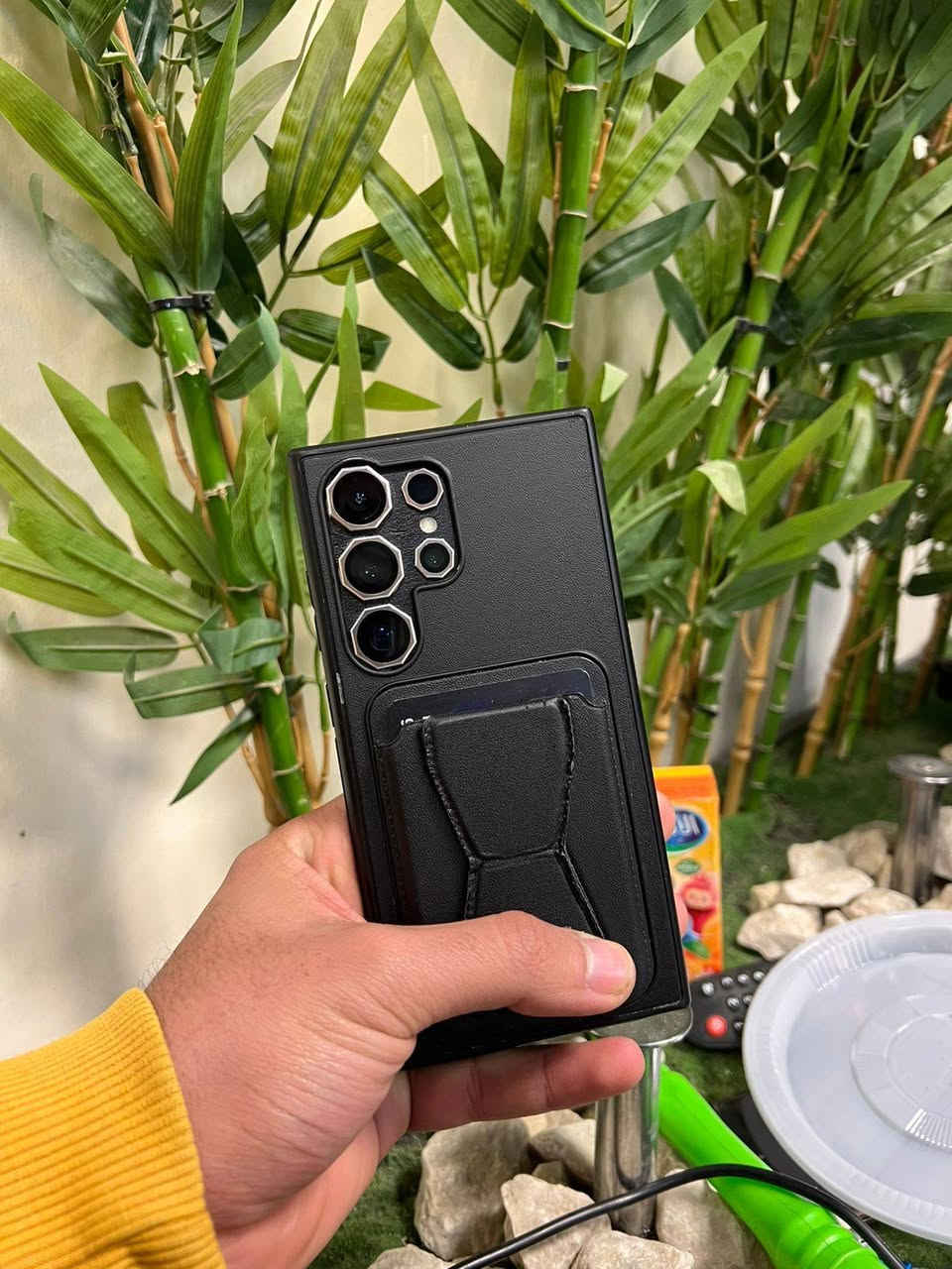 جهاز24 نضيف مغلف ١٨٠ درجه 
محافض عليه استخدامي اله قليل لان عندي جهاز ثاني 
شرق اوسط ضمان عين الفهد 
الكارتونه موجوده 
دبل خط 
الجهاز مضمون ممفتوح ولا اي شي 
*ذاكرته ٥١٢
مكاني بغداد 
الشراي يتصل علي 
ويجي يفتح التغليف ويفحص 
س مليون و٢٥ نهايته 

***********
