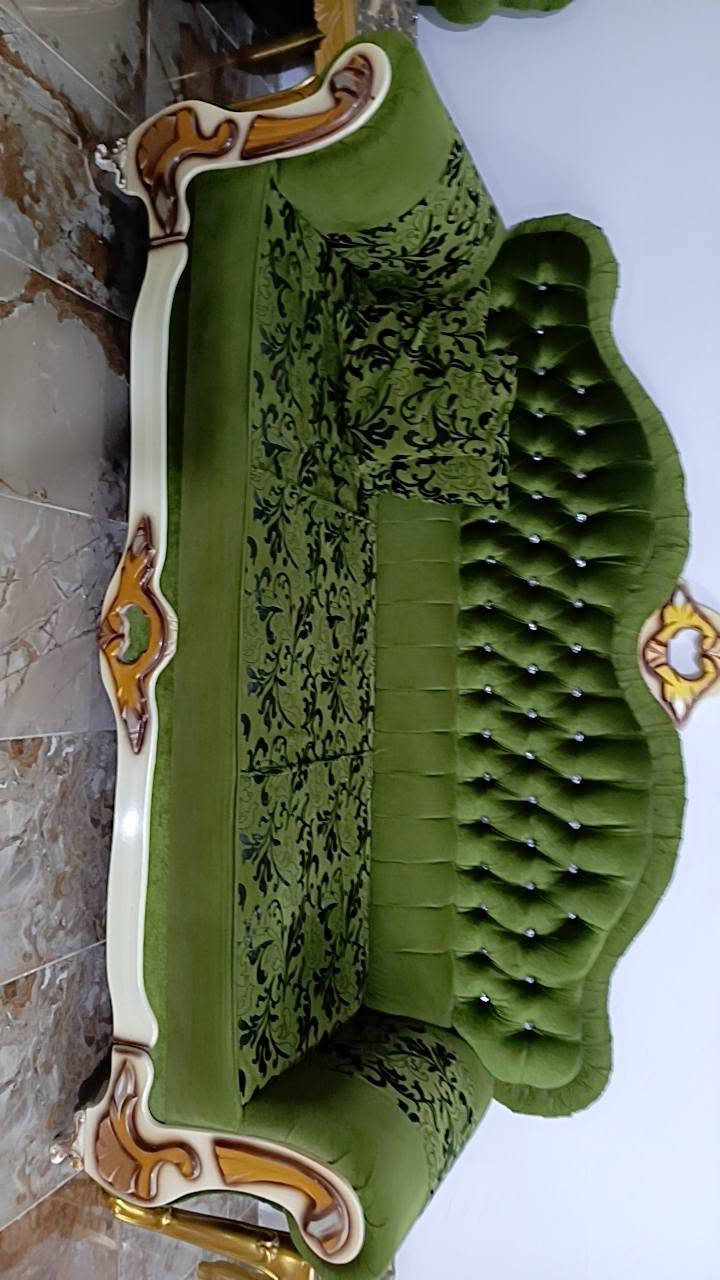 تخم للبيع نظيف جدا والسعر ع الخاص ***********
