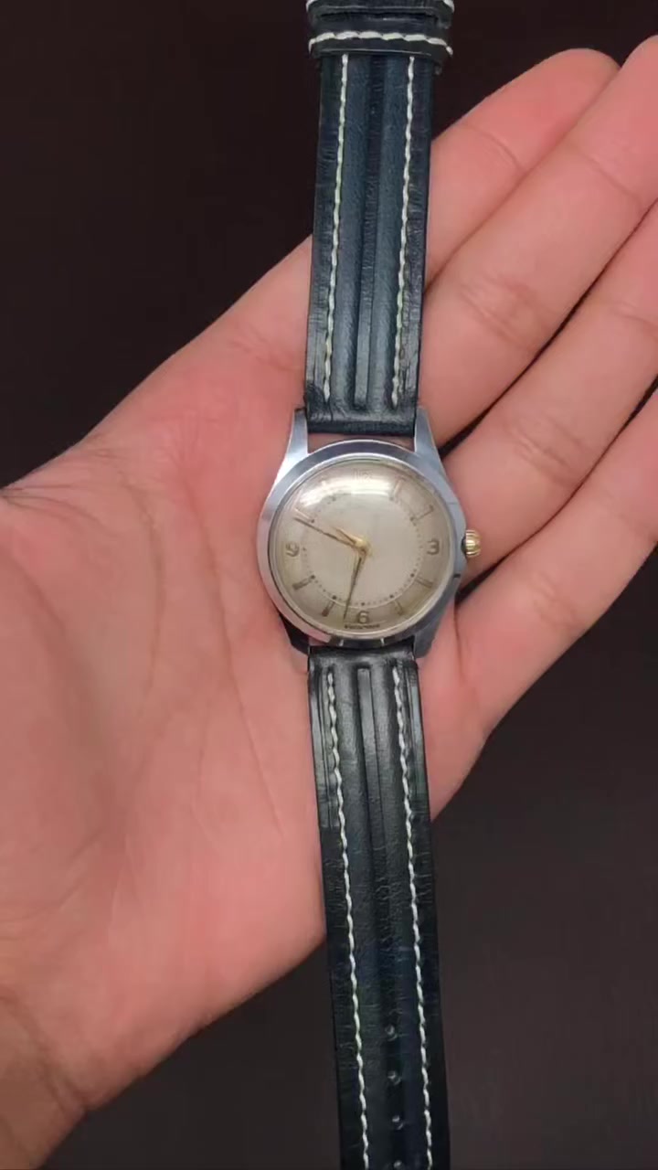 الماركة : FORTIS
الماكنة : أوتوماتيك سويسري
•••••••••••••••••••••••••••••
مادة الصنع : ستانلس ستيل 
الصنع : سويسرا
* مُقاومة الماء 
* 17 حجر
* زجاج زفير 
* سير طبيعي مستبدل 
•••••••••••••••••••••••••••••
السعر : ( 60 ) الف دينار فقط
للحجز والأستفسار دايركت 📥

#ساعات_أصلي


**إذا كنت صاحب هذا الإعلان وتريد حذفه لأي سبب، رجاءا أرسل رسالة إلى الدعم الفني**