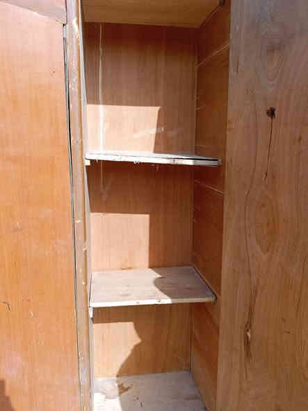 كنتور 3بيبان وزاويه نضيفات وجرابي حديد تفصال درجه اولا للبيع قيم وخذ حق الله بس يرادهلن صبغ هذا رقمي ***********اتصل وبيك خير وتدلل كربلاء الحسينيه كنطرت البيضه
