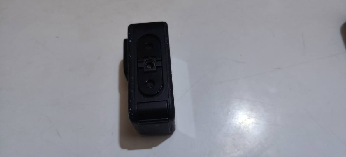 كامره گوبرو 12 للبيع نضافه 98 بل ميه معاه4 بطاريات وشاحن ثلاثي ورام بنسبه 256 كيكه اصلي و ستاند طوله 30 سم وچنطه و شغاله ومابيه اي مشكله 
السعر 475 الف وبيه مجال 
يوجد توصيل لجميع المحافضات 
هذه الرقم واتساب او اتصل  ***********
