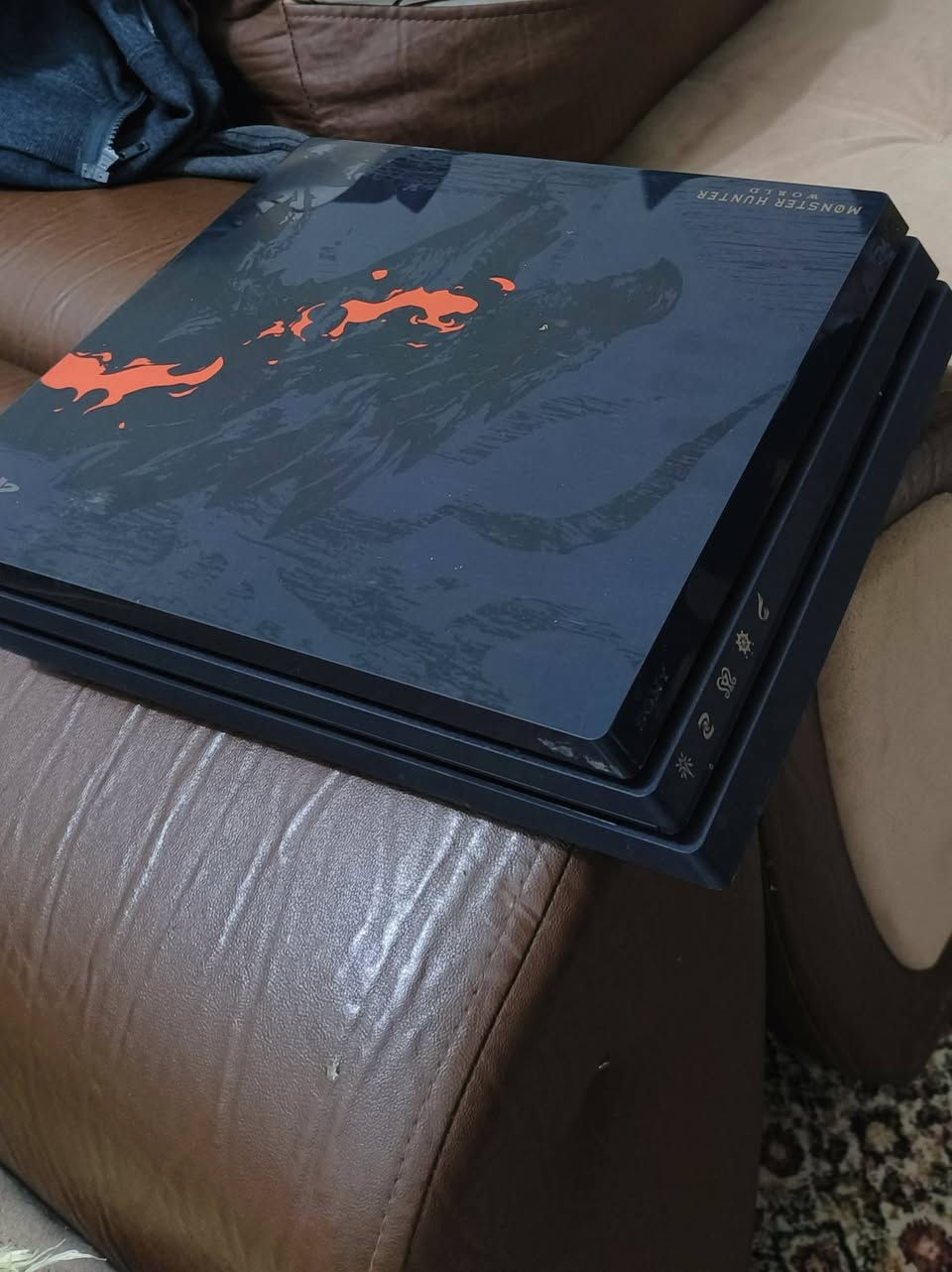 السلام عليكم توفره وجبه اجهزه بليستيشن 4
اجهزه نضيف لوك ستيكر لا مفتوح ولا مصلح  شرط الفحص مع ضمان استبدال 10 ايام اي خلل بل الجهاز يستبدل 
متوفر جمله / مفرد 

عروض بلي 4 انضمه / 12 

بلي 4 فات مهكر 12.00 كامل ملحقاته سعر 200 الف 
بلي 4 سلم مهكر 12.00 كامل ملحقاته سعر 250 الف 
بلي 4 برو مهكر 12.00 واحد تيره كامل ملحقاته 285 الف 

عروض بلي 4 انضمه / 9

بلي 4 فات مهكر 9.00 كامل ملحقاته سعر 210 الف 
بلي 4 سلم مهكر 9.00 كامل ملحقاته سعر 270 الف 
بلي 4 برو مهكر 9.00 واحد تيره كامل ملحقاته 300 الف 

جميع الانضمه مستقره بل التهكير ولا يوجد فرق 

متوفر جوستكات بلي 4 اصلي وتجاري 
متوفر كذالك جوستكات بلي 5 اصلي 

موقعنه نجف تشرفونه أهلا مسهلا بيكم 

متوفر توصيل جميع المحافضات بس ب 5 الف دينار 

للاستفسار او تواصل وتساب او اتصال 

***********
