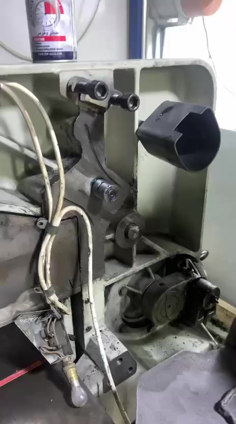 علي صبري الميكانيك تصليح كافة أنواع المقصاة لتواصل الاتصال على الرقم التالي ***********
