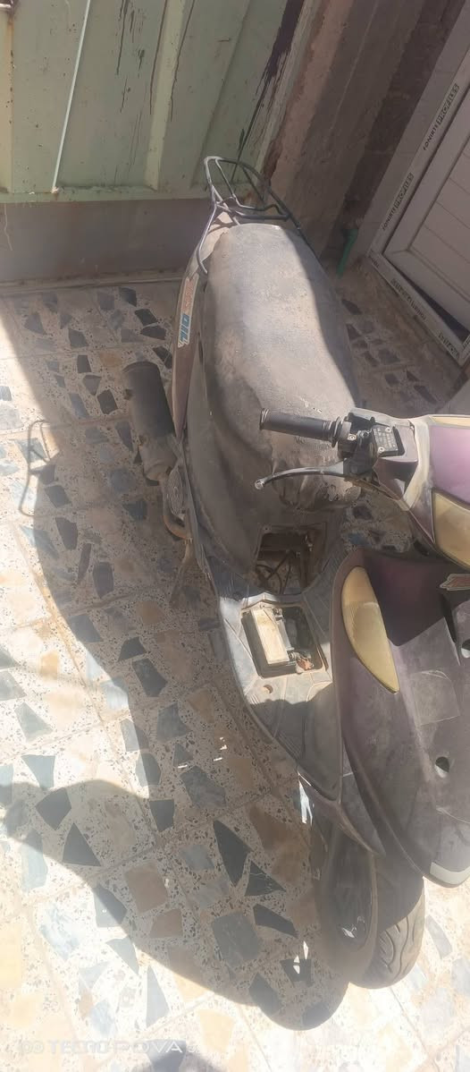 السلام عليكم 
دراجه صيني 120 للبيع ادراجه طفت عندي وماعرفت شنو بيها وتركتها صارلها 3 اشهر متروكه للبيع 125 وبيها مجال مكاني كربلاء لامن الداخلي  ***********
