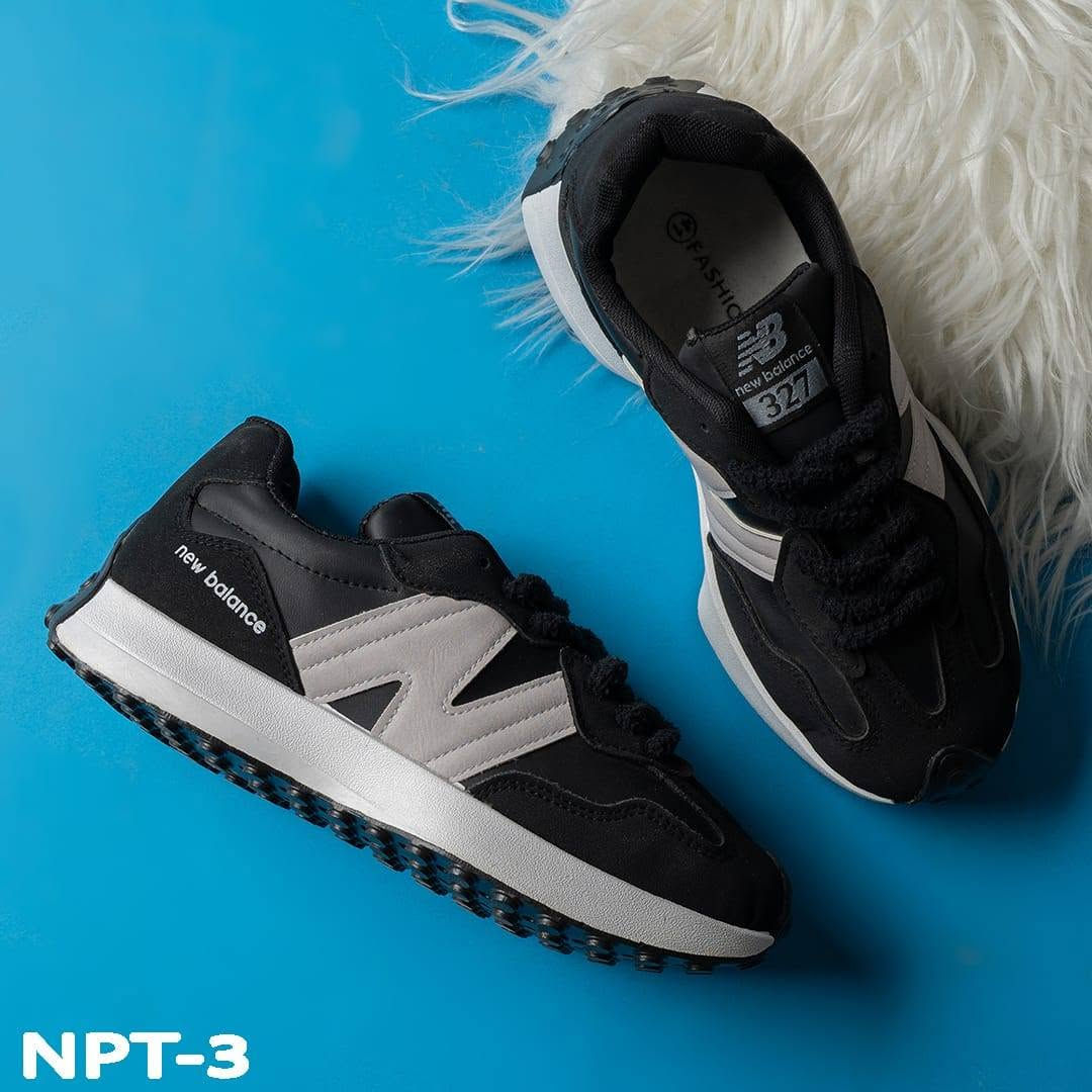 الأنظار كلها عليك مع New Balance 327! 😎✨
كوتش الخروج والجامعة الأول، مصمم خصيصاً لأصحاب الذوق الرفيع اللي مش بيتنازلوا عن راحتهم.
✨ مواصفات ومميزات المنتج:
✅ الخامة: خامات مستوردة عادية الجودة (مكس شمواه مع ميش مريح للتهوية).
✅ النعل: نعل حقن خفيف وممتص للصدمات + فرش داخلي مبطن للقدم.
✅ الوزن: خفيف جداً ومناسب للمشي والوقوف لفترات طويلة.
✅ الأمان: كعب ثابت ضد الانزلاق.
🎨 الألوان المتاحة:
▪️ بيج × أسود
▪️ أسود × رمادي
▪️ بيج × نبيتي
▪️ أوف وايت × أسود
📐 المقاسات: من 41 حتى 45.
📞 للطلب والاستفسار:
ابعتلنا رسالة مباشرة على رسائل الصفحة باللون والمقاس المطلوب، وهيتم التواصل معاك لتأكيد الشحن! 🚚


**إذا كنت صاحب هذا الإعلان وتريد حذفه لأي سبب، رجاءا أرسل رسالة إلى الدعم الفني**
