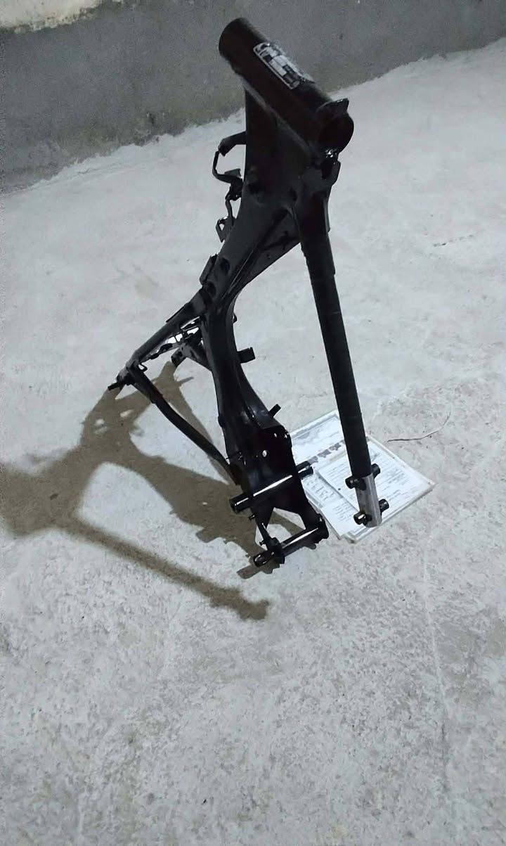 السلام عليكم
شاصي تايگر للبيع محور ومصبوغ السعر 100
***********
