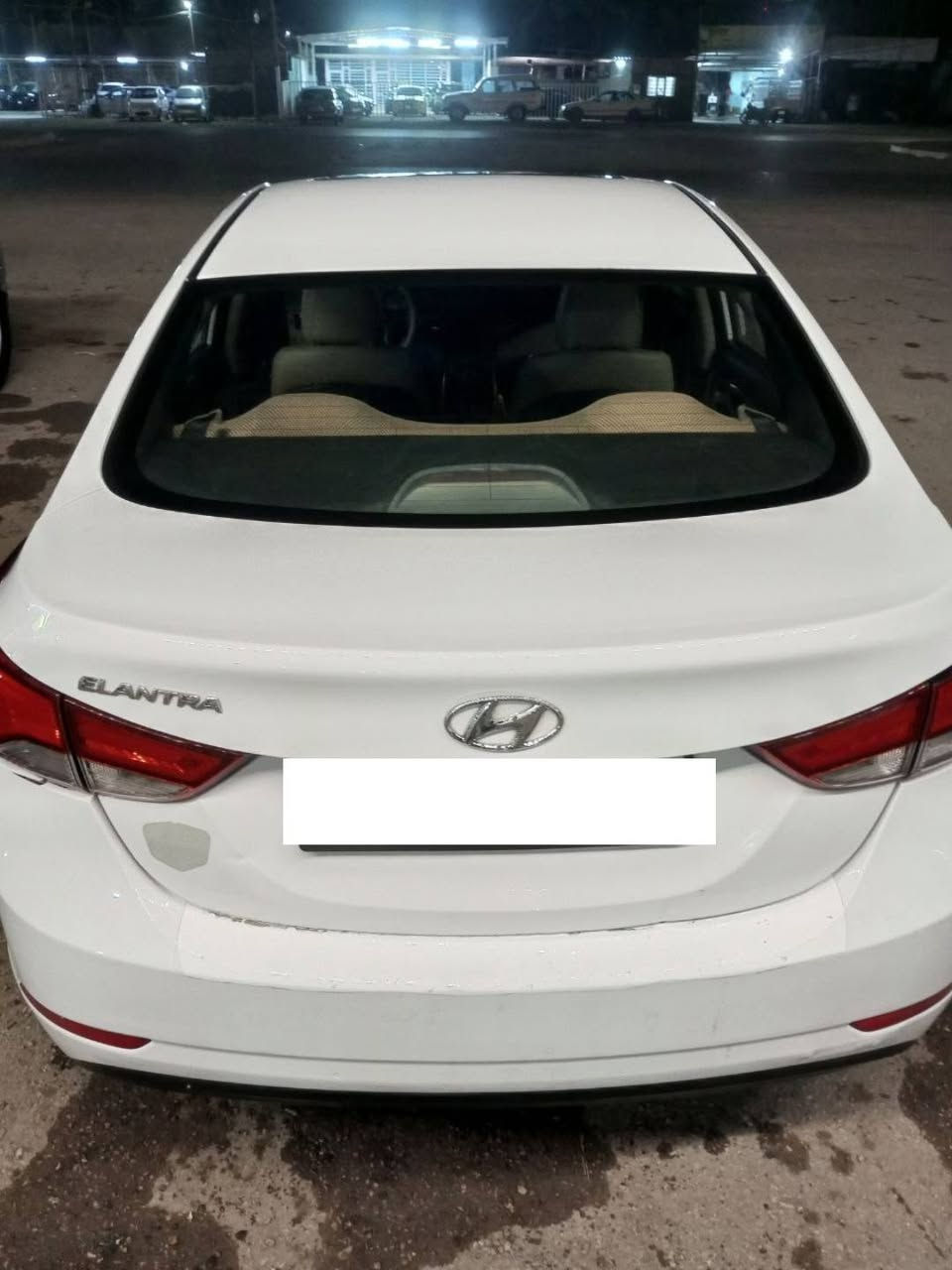 السلام عليكم .. هيونداي النترا 2015 – خليجي مكفول
السيارة بحالة جيدة وتتوفر بالمواصفات التالية:
أشاير
فتحة سقف بانوراما
لايتات LED أمامية وخلفية
تحكمات على الاستيرن
شاشة خلفية
مكينة 1800
دوش مرغوب
للتواصل والاستفسار: ***********
