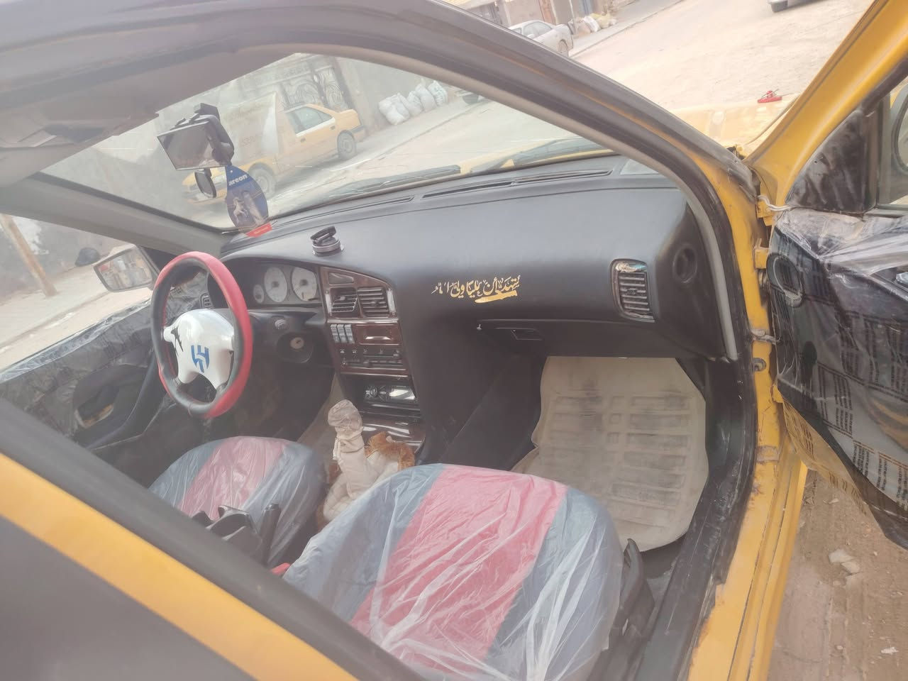 سلام عليكم بيجو بارص ٢٠١٣ شرط المداور كير محرك حداديه علا شرط ٤تايرات جدد سعر ٢٠ ***********
