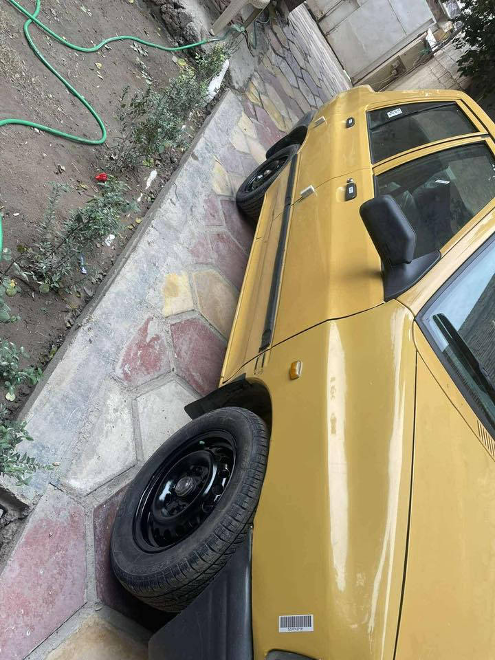 سايبا 2015  كشر نظيف ودواخل  وتبريد ثلج كير مكفول ومكينة بيه خيط السياره جاهزه ومابيها عيب باسمي وثاني يوم تحويل السعر 32 وبيه مجال حك الجية المكان الحسينية الرقم ***********
