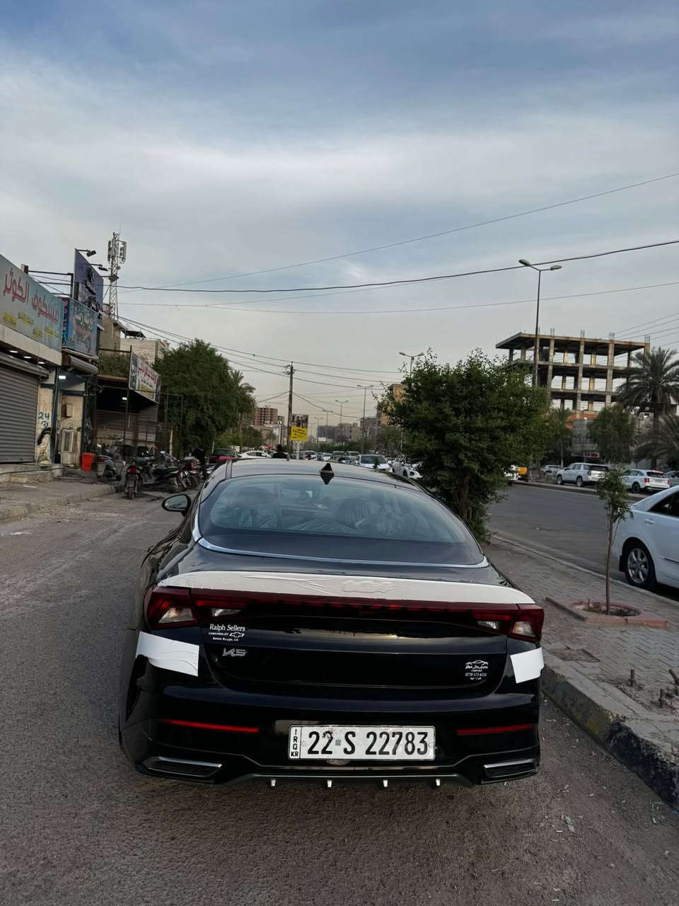 سلام عليكم للبيعk5مديل2023وارد امريكي حادثها بيها طخه بل بجم او بل عراق صار بيها جاملغ خلفي صبغ سياره حلوه او كامله ما بيها كل نقص فول عده الفتحه رقم سليمانيه الدولي تحويل جديد هزه جديده 
مكان السياره بغداد الكاضميه السعر145او بيها مجال اي ستفسار***********
