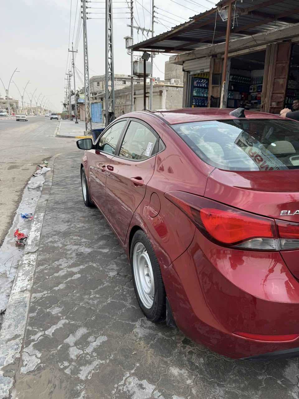 سلام عليكم هونداي النتره وارد امريكي
موديل 16كلين تايتل داخله للعراق 
مكينه 1800دوش 
كير at
حداده امامي وخلفي جديد 
منضومه تبريد جديد
قرفه جديده 
تخم تاير جديد 
شاشه وكامره 
لايت زنون 
رقم بصره الدولي مشروع وطني بسمي سنويه 31
لون ماروني 

سياره بدون اي ضربه اوصبغ او فتح اوتبديل مكفوله كفاله عامه سونارها مرفق مع المنشور 
سعرها(117) وبيها مجال 
مكاني البصره 
***********
