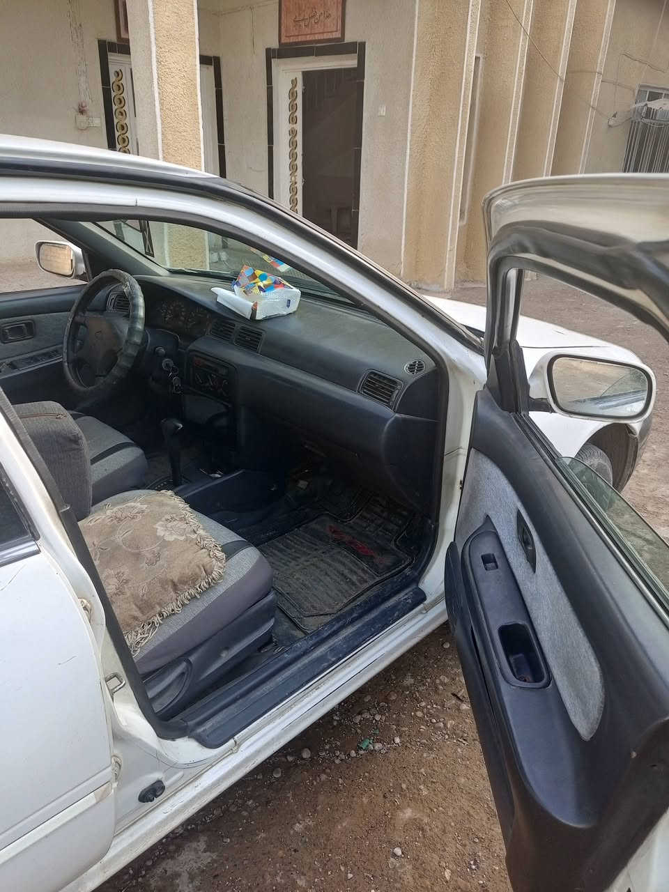 سلام عليكم
نيسان سني موديل1998
رقم بغداد الجديد
مكينة وكير مكفولة تخم تاير نضيف 
السياره ما مصبوغه 
المكان صلاح الدين يثرب احباب الزور السعر (50)وبيها مجال 
الرقم:***********
