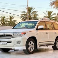 لاندكروزر VX.R • ٢٠٠٩ • ٣٠٠ الف كم