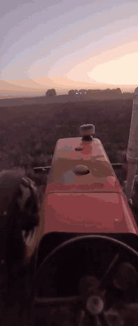 مكينه انكليزي 290محوره دبل كسل للبيع لسعر 115ورقه ***********
