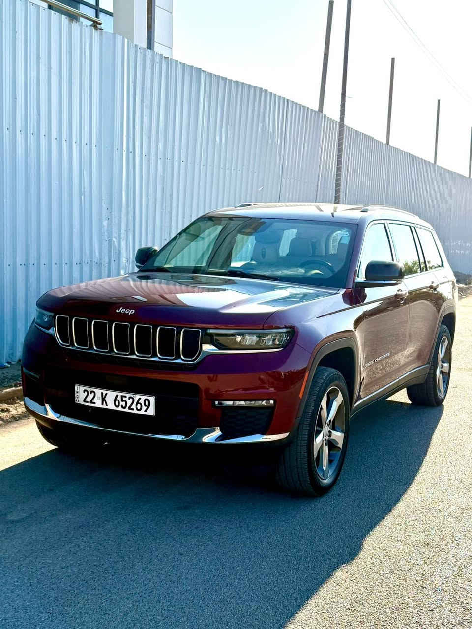 السلام عليكم جيب للبيع وكاله هارلم وارد خليجي وليسه امريكي مديل 2021 السياره ماشيه 66 الف 
بيها حالوب قليل بل مطره مال العام ومابينه قليل كلش السياره كفاله عامه السعر 320 وبيها مجال 
*********** فول السياره للاخير مواصفات
